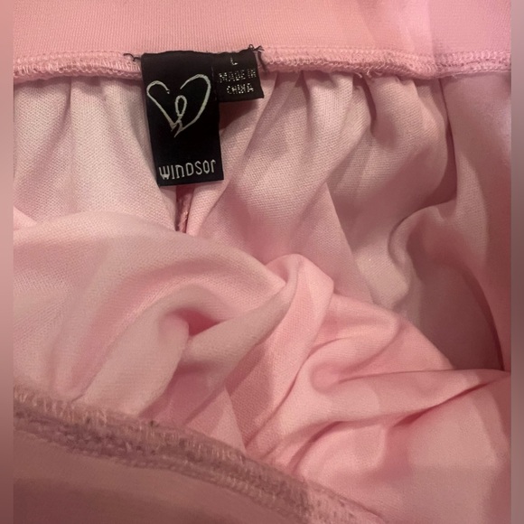 Pink Tulle Skirt Size Large - Picture 8 of 16